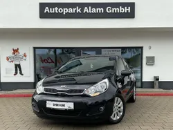 Schwarz Gebraucht 2014 Kia Rio DREAM-TEAM Edition Kleinwagen | 7.900 € (Teuer)