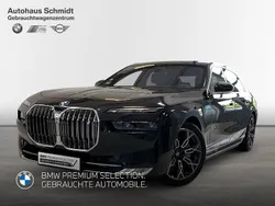 Saphirschwarz Gebraucht 2024 BMW i7 Executive Limousine | 105.840 €