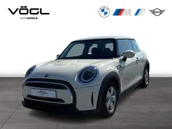 Weiß Gebraucht 2022 Mini ONE Hatch Kleinwagen | 17.380 € (Fairer Preis)