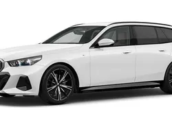 Gebraucht 2024 BMW 540 Kombi | 85.629 €