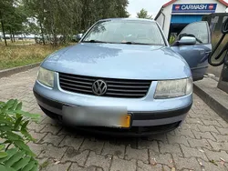 Blau Gebraucht 1999 VW Passat Limousine | 1.400 €