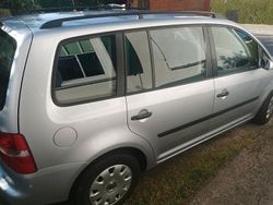 Gebraucht 2004 VW Touran Basis Van / Kleinbus | 4.200 € (Teuer)