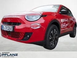 Rot Gebraucht 2023 Fiat 600E Red SUV | 25.950 € (Guter Preis)