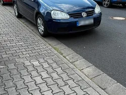 Blau Gebraucht 2006 VW Golf V Comfortline Limousine | 2.800 € (Guter Preis)