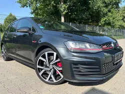 Grau Gebraucht 2015 VW Golf VII GTI Limousine | 17.490 € (Fairer Preis)