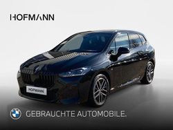 Saphirschwarz metallic Gebraucht 2024 BMW 220 Active Tourer M Sport Van / Kleinbus | 39.860 €