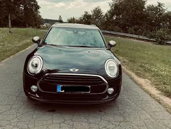Schwarz Gebraucht 2017 Mini Cooper D Clubman Kombi | 10.500 € (Etwas zu teuer)