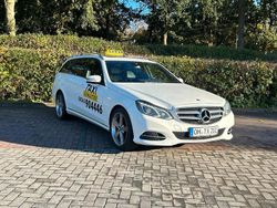 Weiß Gebraucht 2016 Mercedes E220 Kombi | 10.000 €