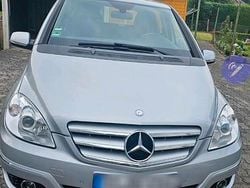 Silber Gebraucht 2008 Mercedes B200 Van / Kleinbus | 5.500 € (Fairer Preis)