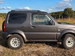 Grau Gebraucht 2015 Suzuki Jimny Comfort SUV | 15.800 € (Teuer)