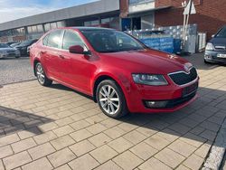 Rot Gebraucht 2016 Skoda Octavia Ambition Limousine | 9.999 € (Fairer Preis)