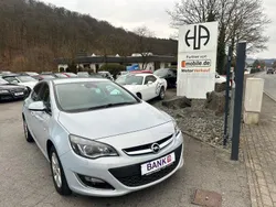 Grau Gebraucht 2014 Opel Astra Exklusiv Limousine | 7.495 € (Fairer Preis)