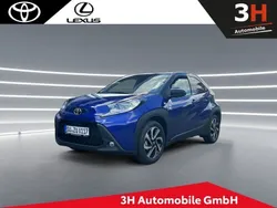 Blau Gebraucht 2024 Toyota Aygo Team Kleinwagen | 17.950 € (Teuer)