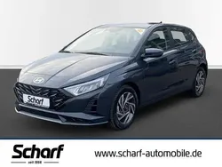 Grau Gebraucht 2025 Hyundai i20 Trend Kleinwagen | 20.590 € (Fairer Preis)