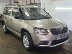 Cappuccinobeige metallic Gebraucht 2014 Skoda Yeti Active SUV | 10.490 € (Fairer Preis)