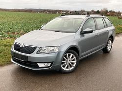 Grau Gebraucht 2014 Skoda Octavia Ambition Kombi | 7.400 € (Fairer Preis)