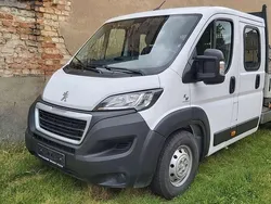 Weiß Gebraucht 2022 Peugeot Boxer Van | 19.999 € (Guter Preis)
