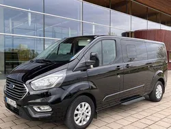 Schwarz Gebraucht 2019 Ford Tourneo Custom Van / Kleinbus | 27.500 € (Etwas zu teuer)