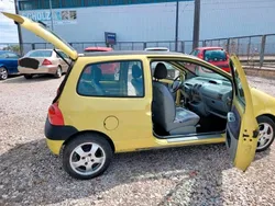 Andere farben Gebraucht 2003 Renault Twingo Kleinwagen | 950 € (Guter Preis)