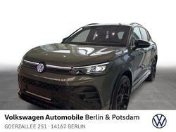 Cipressinogrün metallic Gebraucht 2025 VW Tiguan R-line SUV | 61.500 €
