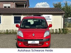 Rot Gebraucht 2009 Renault Kangoo Privilege Van / Kleinbus | 7.950 € (Teuer)