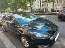 Schwarz Gebraucht 2018 Ford Focus Titanium Kombi | 10.400 € (Fairer Preis)