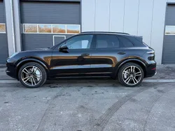 Schwarz Gebraucht 2018 Porsche Cayenne SUV | 51.900 € (Fairer Preis)