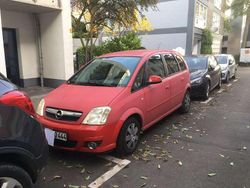 Rot Gebraucht 2006 Opel Meriva Van / Kleinbus | 500 € (Fairer Preis)