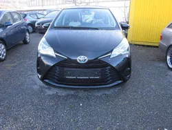 Black mica / ink Gebraucht 2019 Toyota Yaris Hybrid Kleinwagen | 13.950 € (Guter Preis)