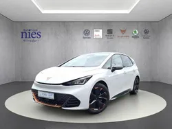 Glacial white (metallic) Gebraucht 2023 Cupra Born Kleinwagen | 27.990 € (Fairer Preis)