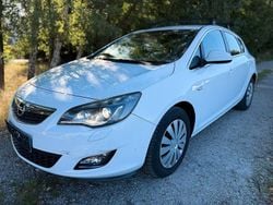 Weiß Gebraucht 2010 Opel Astra Cosmo Limousine | 3.400 € (Superpreis)