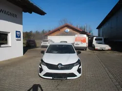 Weiß Neu 2025 Renault Clio V Techno Limousine | 25.310 € (Fairer Preis)
