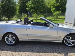 Silber Gebraucht 2003 Mercedes CLK200 Avantgarde Cabrio | 11.900 € (Teuer)