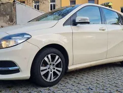 Gelb Gebraucht 2015 Mercedes B200 Van / Kleinbus | 4.899 € (Superpreis)