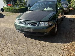 Grün Gebraucht 2002 Audi A3 Limousine | 1.350 € (Guter Preis)