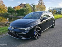Schwarz Gebraucht 2024 VW Golf VIII R Limousine | 44.000 € (Teuer)