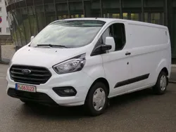 Frostweiß Gebraucht 2019 Ford Transit Custom Trend Van / Kleinbus | 17.000 € (Superpreis)