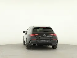 Kosmosschwarz metalliclack Gebraucht 2025 Mercedes CLA220 AMG Limousine | 48.950 € (Teuer)