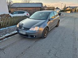 Grau Gebraucht 2006 VW Golf V Kleinwagen | 2.999 € (Fairer Preis)