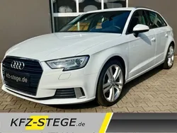 Weiß Gebraucht 2019 Audi A3 Sportback Sport Kombi | 18.990 € (Fairer Preis)
