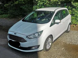 Weiß Gebraucht 2016 Ford Grand C-Max Van / Kleinbus | 13.900 € (Teuer)