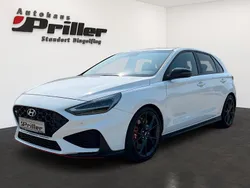Weiß Gebraucht 2022 Hyundai i30 N Performance Limousine | 29.900 € (Etwas zu teuer)