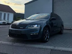 Grau Gebraucht 2016 Skoda Octavia RS Kombi | 14.950 € (Fairer Preis)