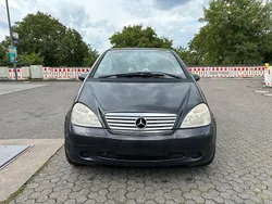 Schwarz Gebraucht 1998 Mercedes A190 Kombi | 999 €