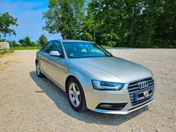 Silber Gebraucht 2014 Audi A4 Attraction Limousine | 15.800 € (Fairer Preis)