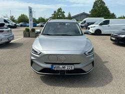 Silber Gebraucht 2021 MG ZS Luxury Limousine | 25.990 € (Teuer)