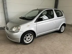 Silber Gebraucht 2000 Toyota Yaris Kleinwagen | 790 € (Superpreis)