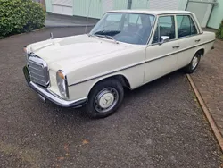 Weiß Gebraucht 1972 Mercedes W115 Limousine | 22.900 €
