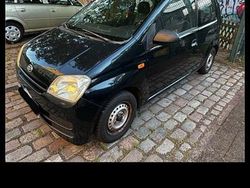 Schwarz Gebraucht 2007 Daihatsu Cuore Kleinwagen | 1.290 € (Fairer Preis)