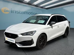 Weiß Gebraucht 2023 Cupra Leon Kombi | 30.199 € (Fairer Preis)